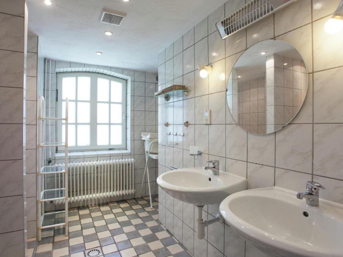 Magnificent Farmhouse In Sint Joost Luaran gambar