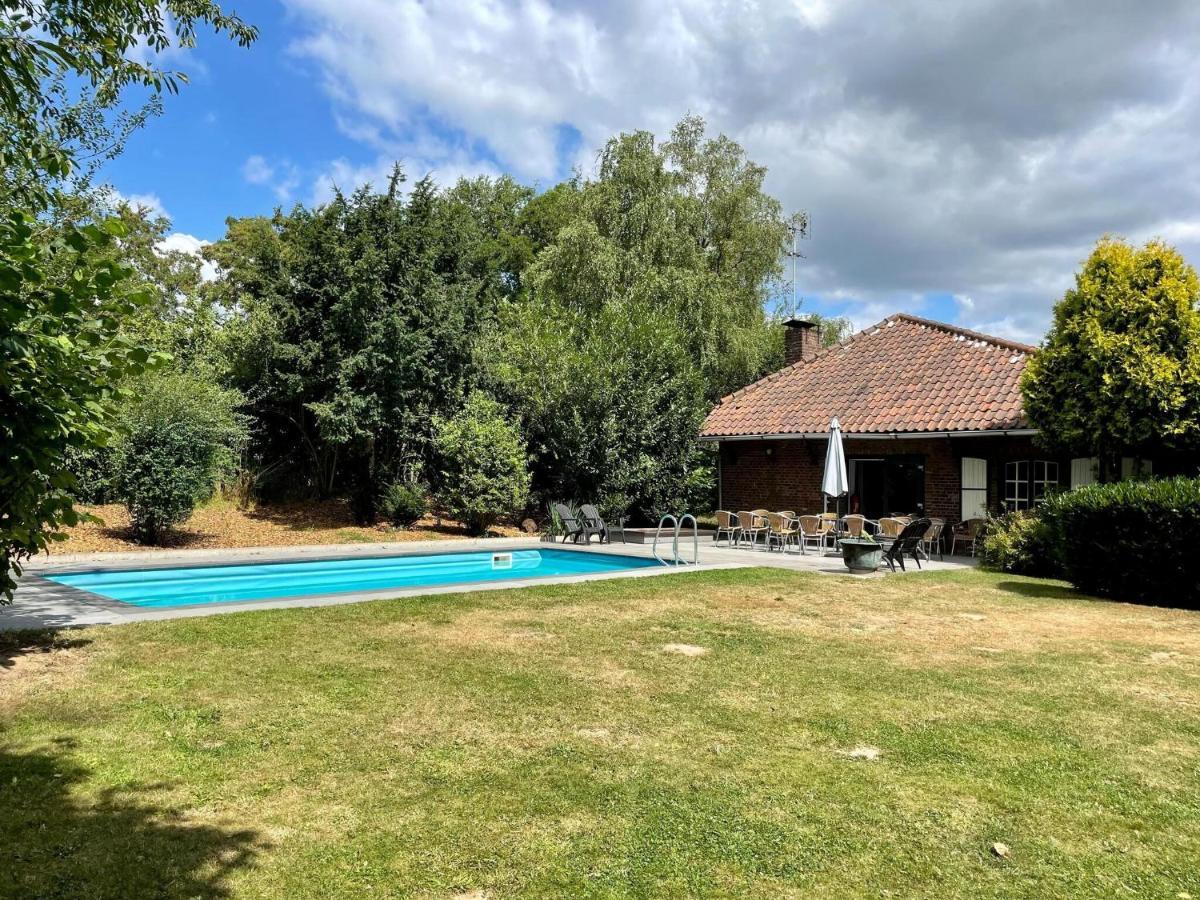 Magnificent Farmhouse In Sint Joost Luaran gambar